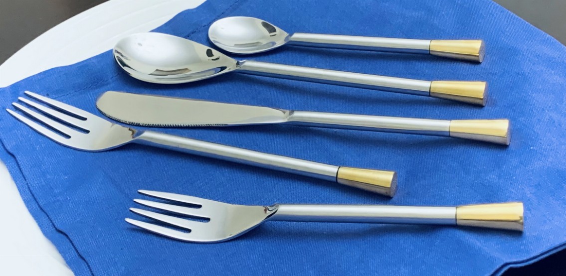 Vibhsa Flatware 5 Piece Place Setting