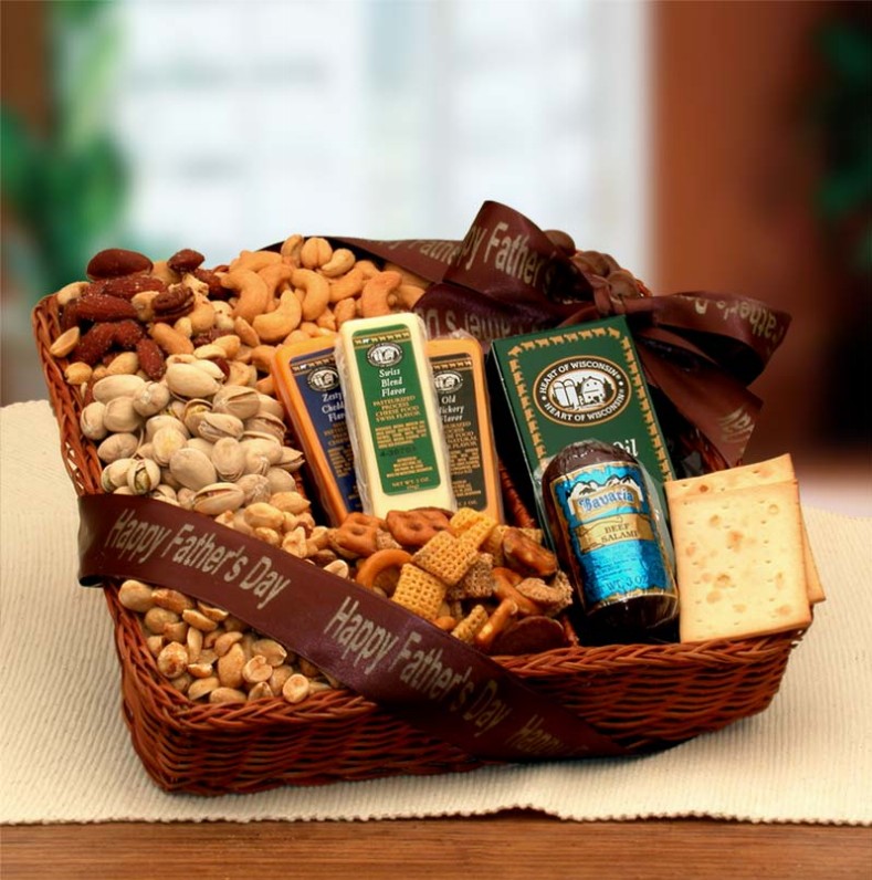 Father's Day Gifts - 12x12x8 inHappy Father's Day Sweet N Savory Tray