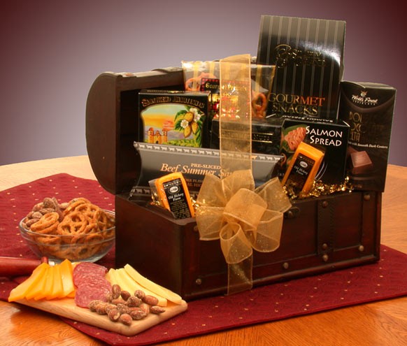 Gourmet Gift Baskets - 14x10x10x inThe Gourmet Connoisseur Gift Chest