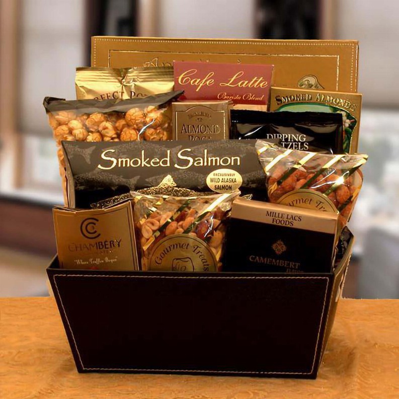 Gourmet Gift Baskets - 18x13x12 inThe Metropolitan Gourmet