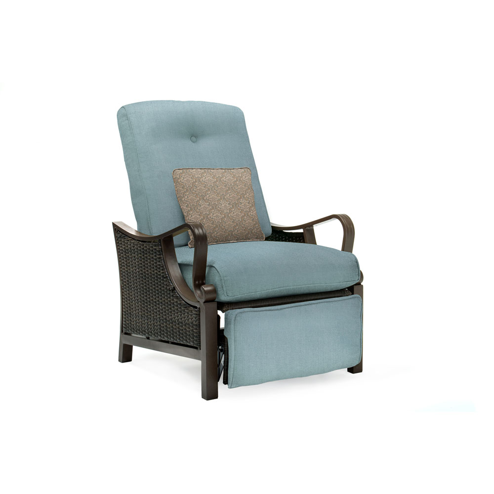 Ventura Luxury Recliner with Pillow Accessory, All-weather, Resin Weave