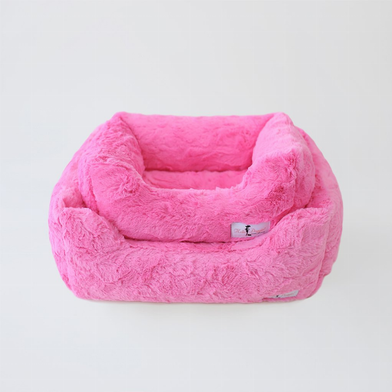 Bella Dog Bed - Large Fuchsia