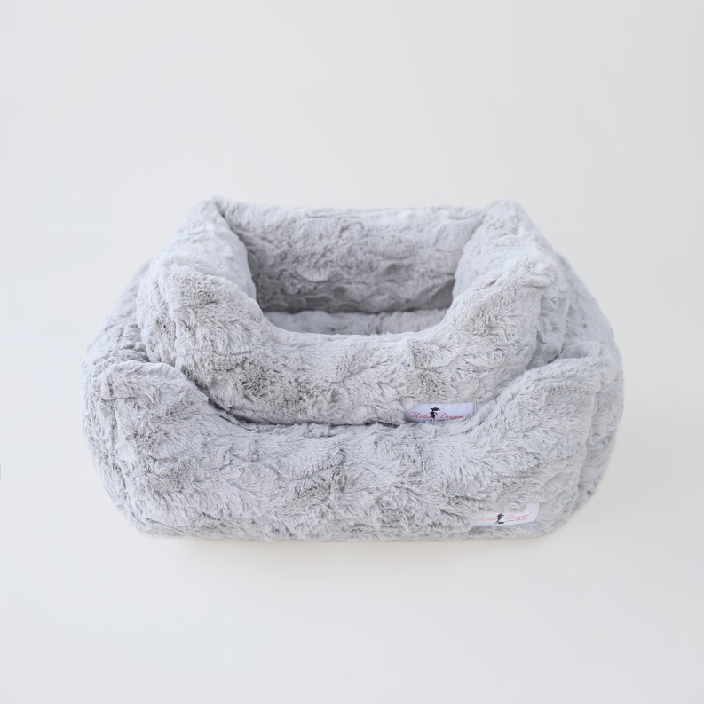 Bella Dog Bed - Large Silver