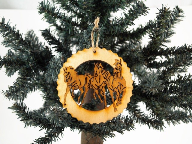 Animal Unfinished Tree Ornament - Wild Horses